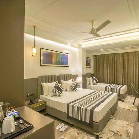 Plazzo Prime Plaza At Delhi Airport Bed and Breakfast New Delhi Buitenkant foto