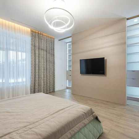 Plazzo Prime Plaza At Delhi Airport Bed and Breakfast New Delhi Buitenkant foto