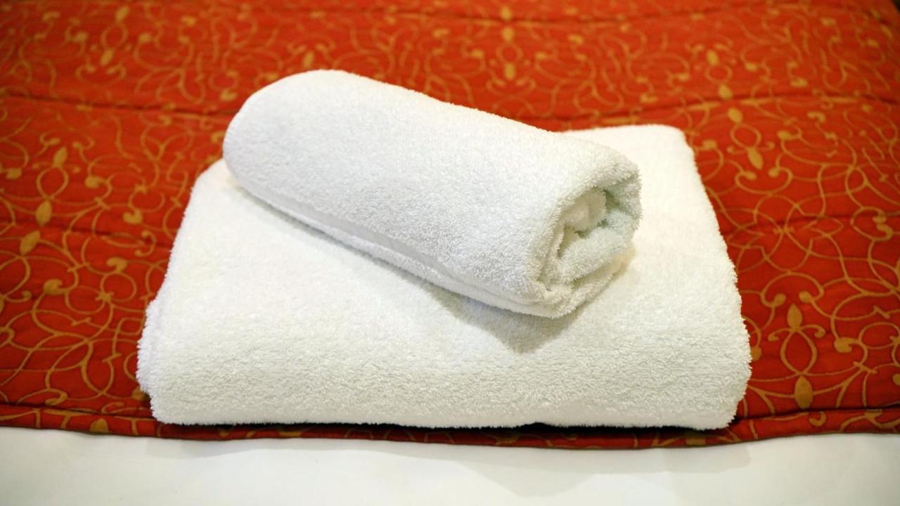 Plazzo Prime Plaza At Delhi Airport Bed and Breakfast New Delhi Buitenkant foto